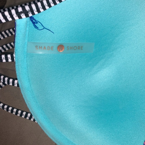 Shade & Shore Floral Bikini Top - Picture 10 of 11